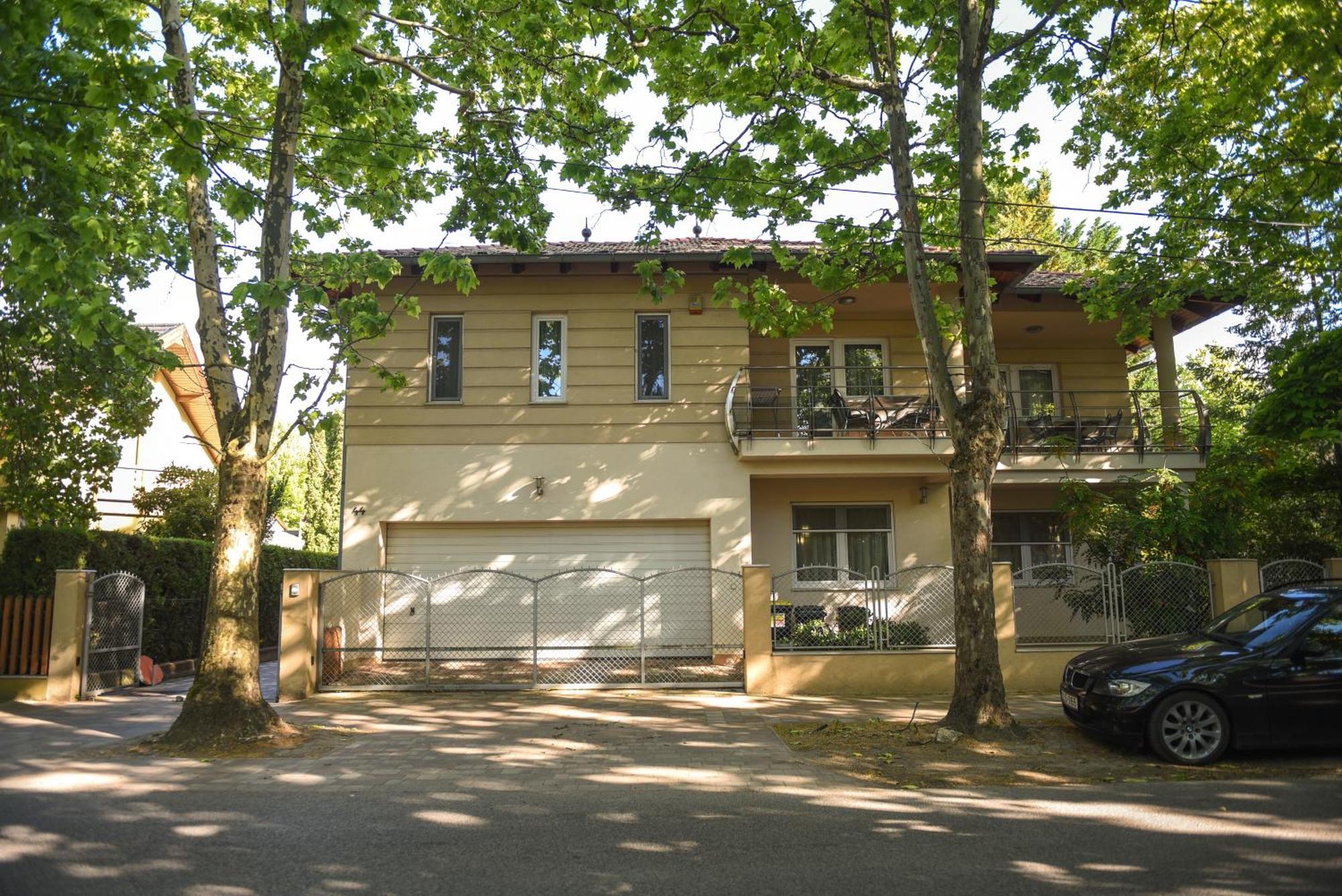 Amore Apartmanhaz Siófok Esterno foto